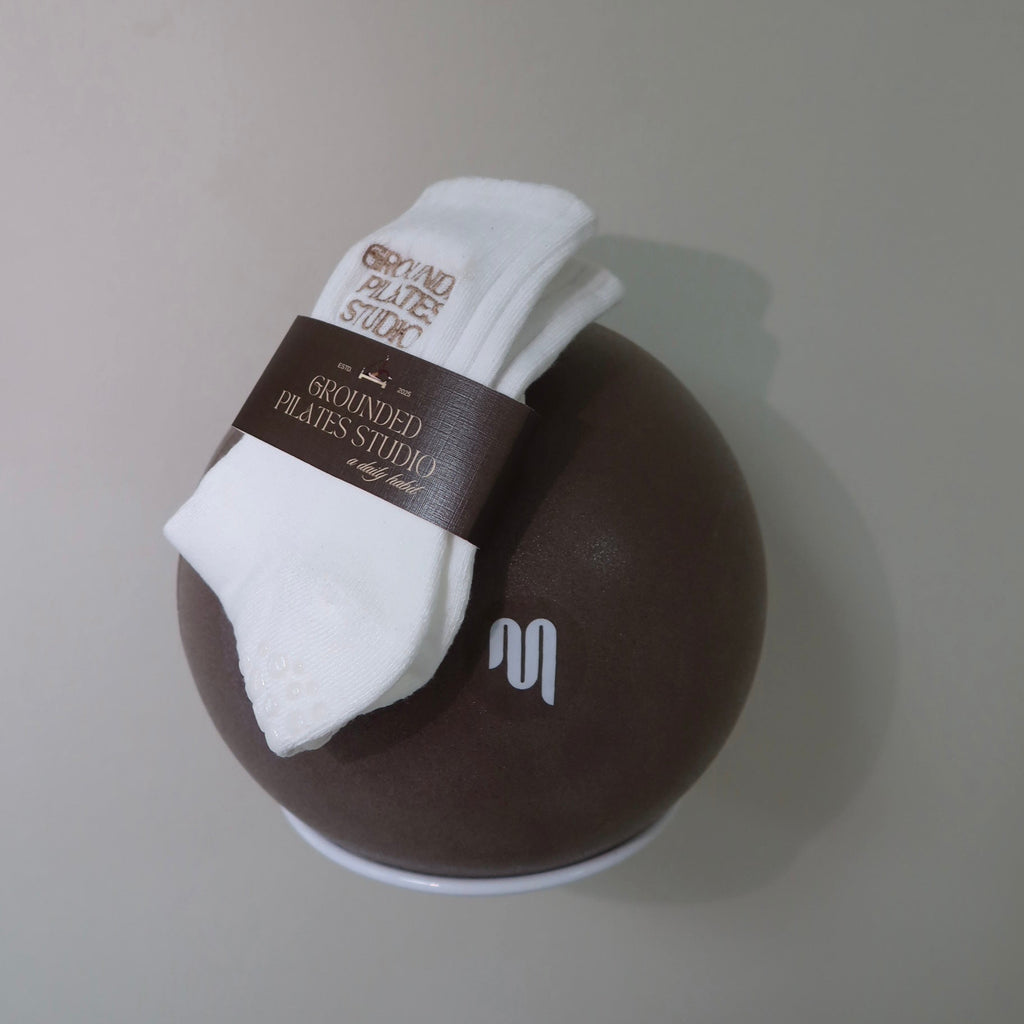 Grounded Grip Socks - White