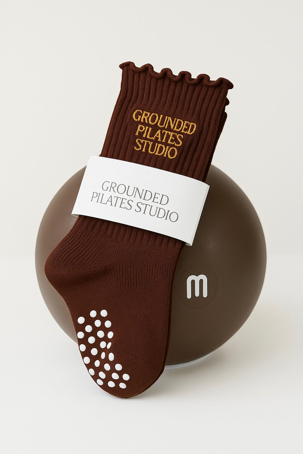 Grounded Grip Socks - Dark brown - Rose